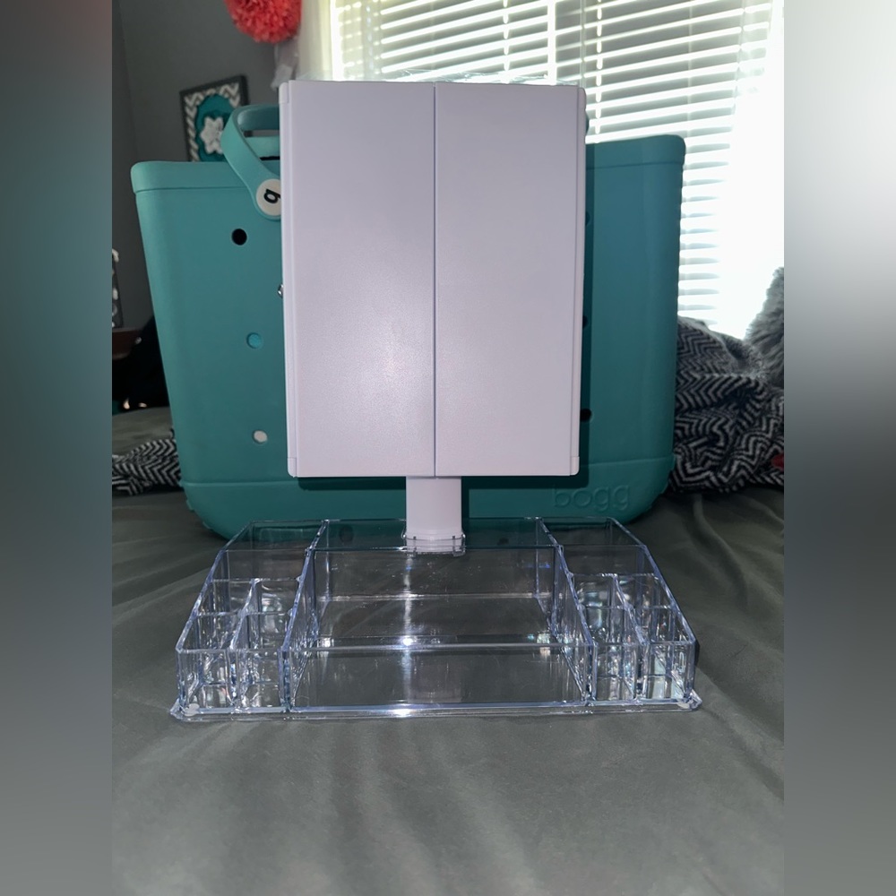 makeup organizer with light up mirror